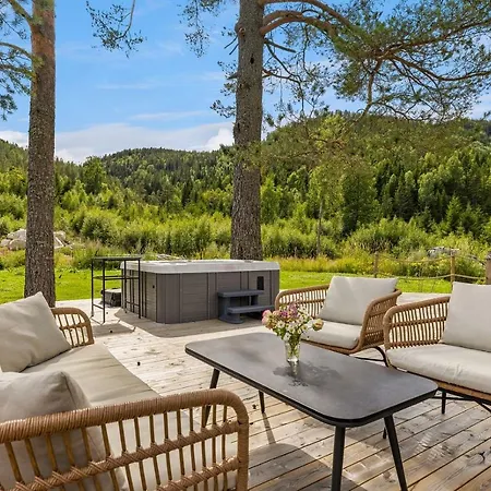 Holiday home Panorama With Jacuzzi